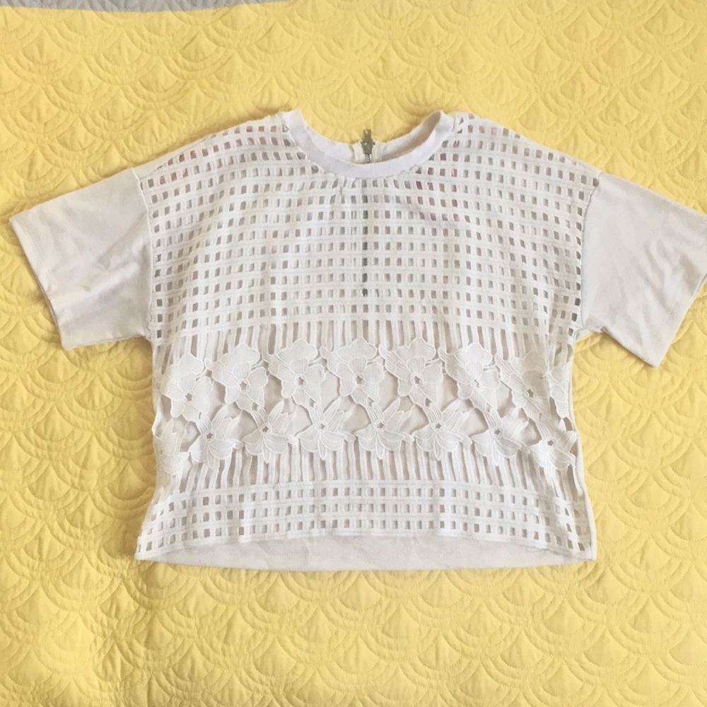 White short sleeved top